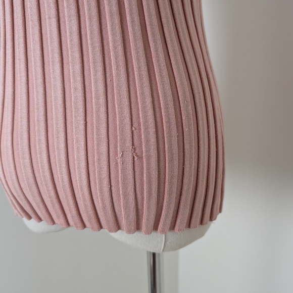 Silk Ribbed Turtleneck Sleeveless Fitted Tight Tank Top Shirt - Picture 7 of 12